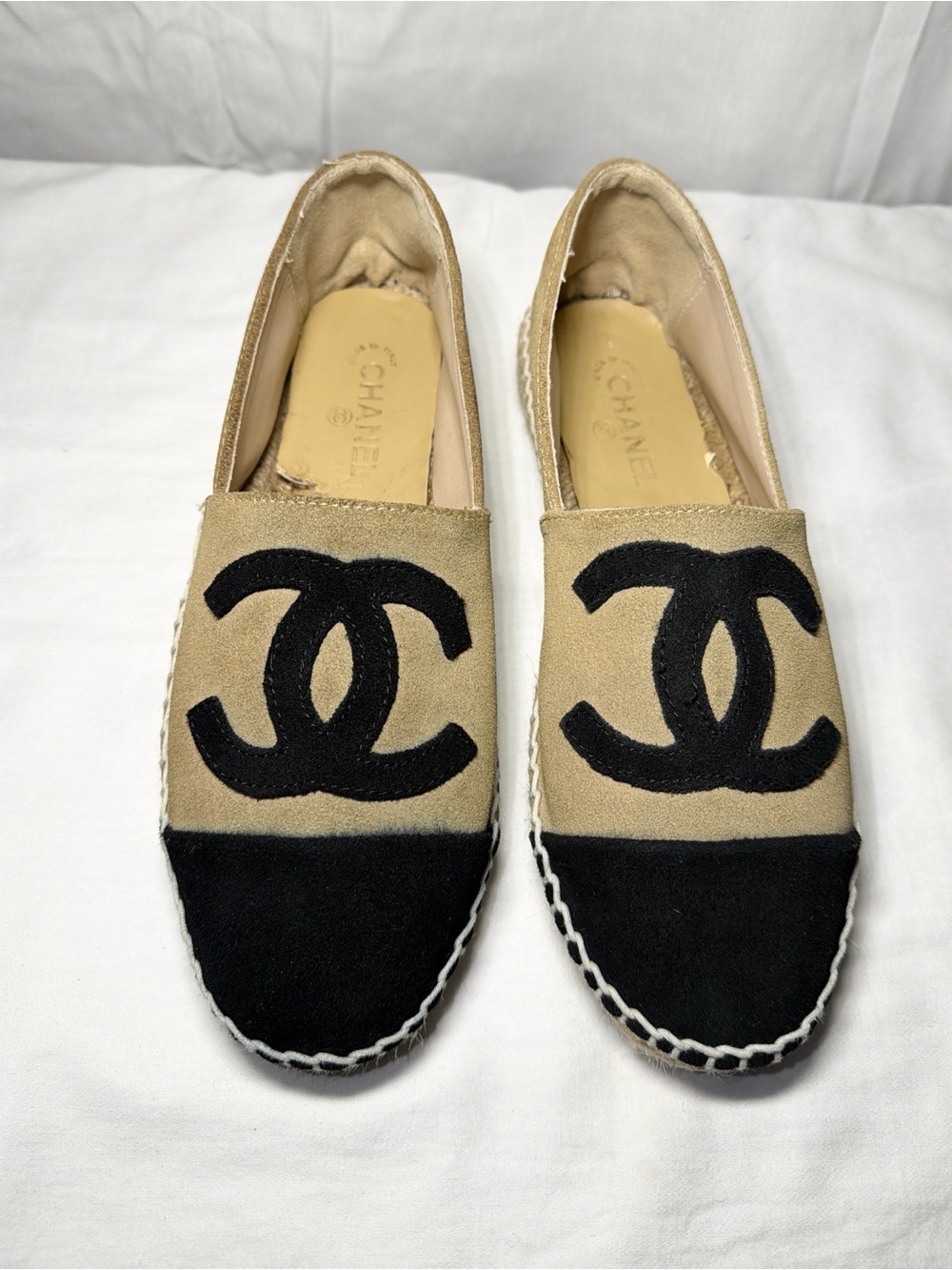 CHANEL Two-Tone Beige and Black Espadrille Flats with CC Logo